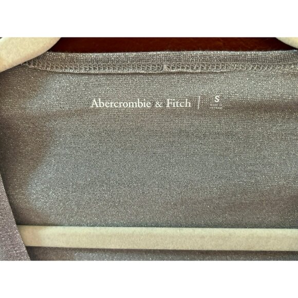 Abercrombie & Fitch Womens Shimmery Silver Long Sleeve Twist Front Crop Top Sz S - Picture 3 of 4